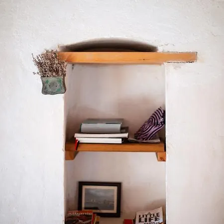 Rustic Upper Qeparo *