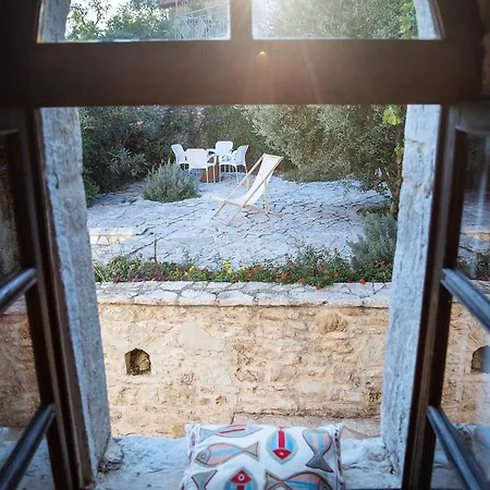 Rustic Upper Qeparo